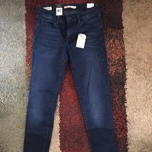 NWT Women’s Levi’s 711 Skinny Jeans 2/26 x 32 Mid-Rise